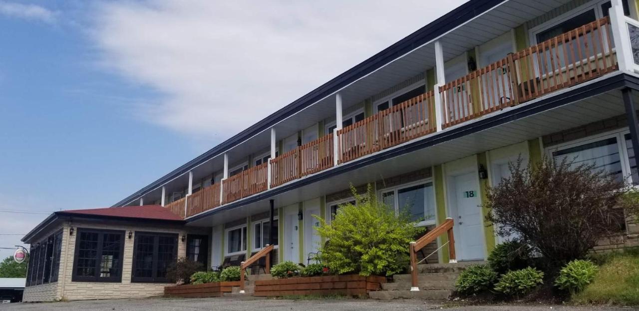 Auberge Happy Logis Lac-Etchemin Ngoại thất bức ảnh